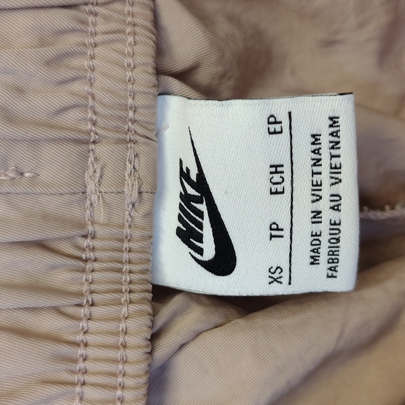 Nike Women's Taupe Nylon Cargo Pants - Picture 2 of 10